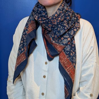 Grand carré "Diamond" indigo/garance